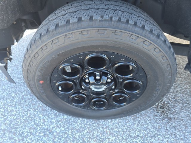 Used 2024 Ford F250 XLT w/ Black Appearance Package AWD/4WD image 7
