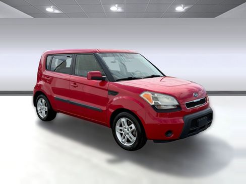 Used 2011 Kia Soul + image 7