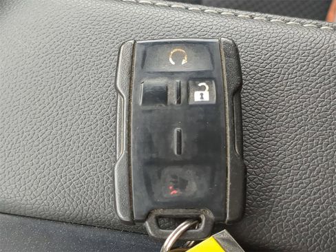 Used 2018 Chevrolet Silverado 1500 LT w/ All Star Edition image 27