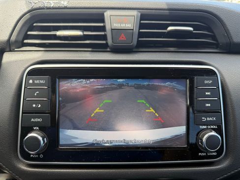 Used 2020 Nissan Versa S image 23