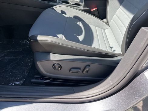 New 2025 Volkswagen Jetta SE image 10