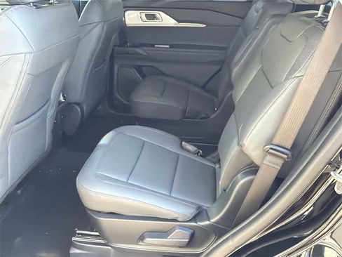 New 2026 Ford Explorer Active w/ Active Comfort Package image 17