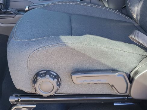 New 2026 Jeep Gladiator Sport image 17