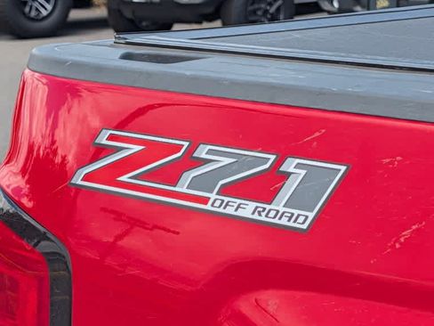 Used 2015 Chevrolet Silverado 1500 LTZ Z71 w/ LTZ Plus Package AWD/4WD image 10