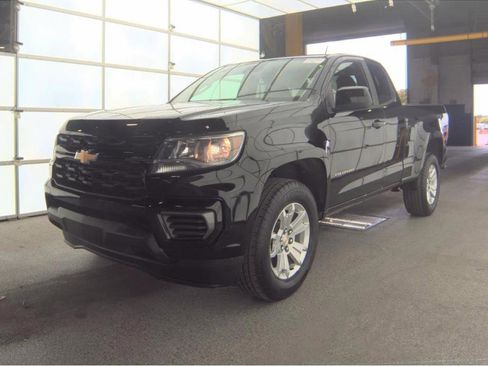 Used 2022 Chevrolet Colorado LT w/ Fleet Safety Package image 7