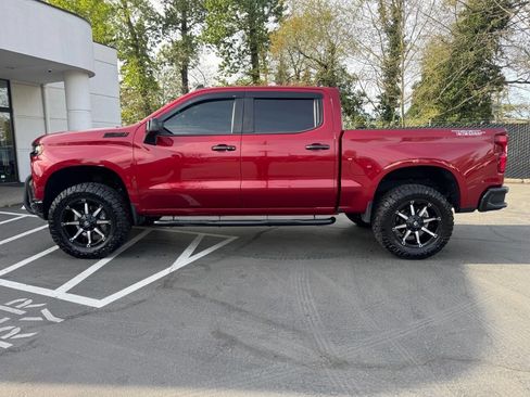 Used 2020 Chevrolet Silverado 1500 LT Trail Boss image 2