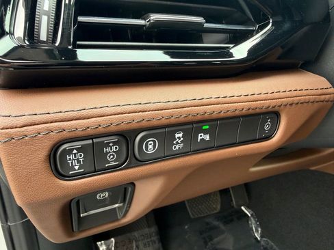 Certified 2026 Acura MDX w/ Advance Package image 22