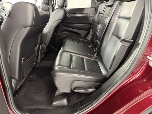 Used 2019 Jeep Grand Cherokee Limited AWD/4WD image 23