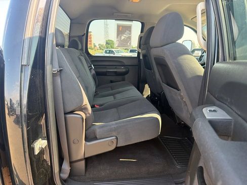 Used 2007 Chevrolet Silverado 2500 LT w/ 1LT Convenience Package AWD/4WD image 28