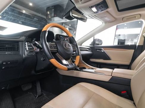 Used 2022 Lexus RX 350L FWD w/ Premium Package image 4