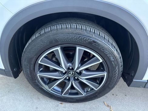 Used 2018 MAZDA CX-5 Touring w/ Preferred Equipment Package image 8