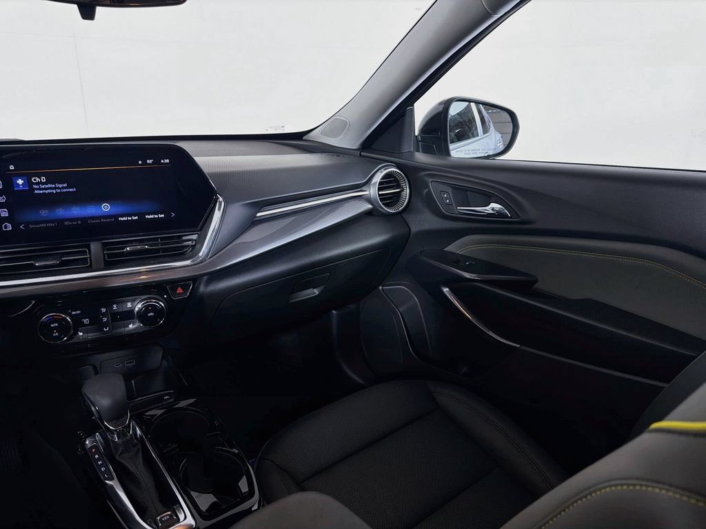 New 2026 Chevrolet Trax ACTIV FWD image 19