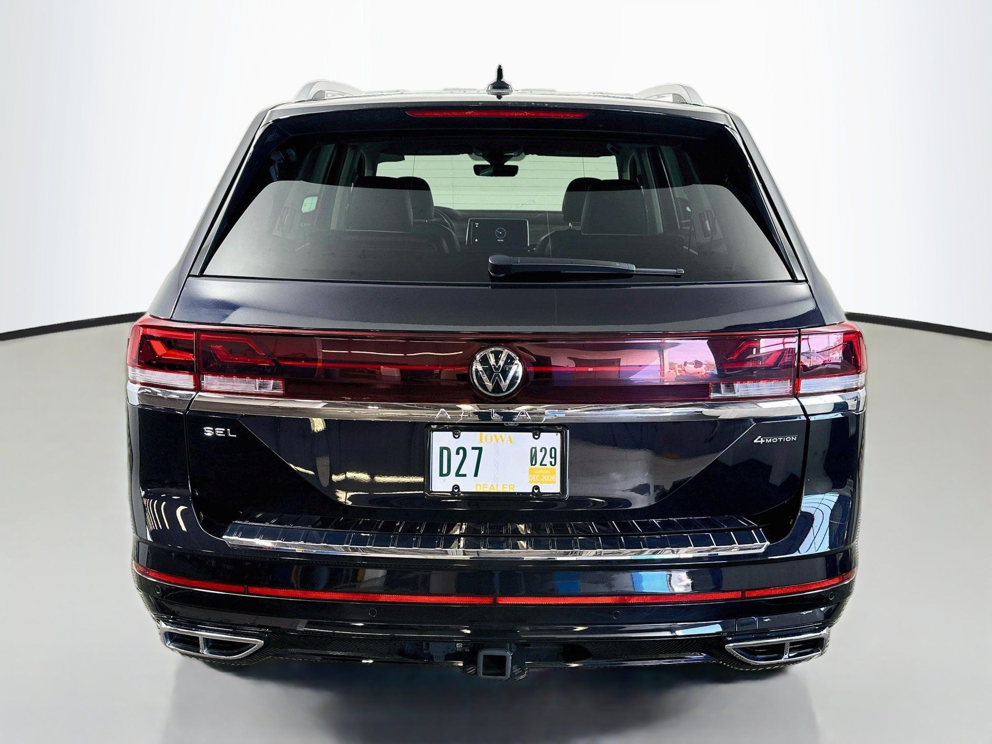 Used 2024 Volkswagen Atlas SEL Premium R-Line AWD/4WD image 6