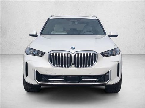 New 2026 BMW X5 xDrive50e w/ Executive Package image 6