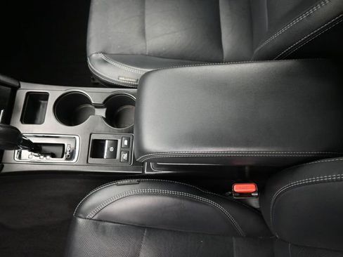 Used 2019 Subaru Outback 2.5i Limited w/ Popular Package #2 image 32