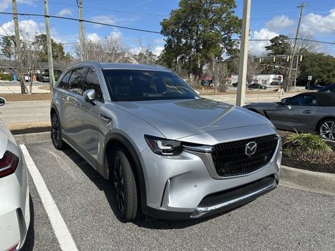 Used 2024 MAZDA CX-90 Plug-In Hybrid w/ Premium Plus image 4