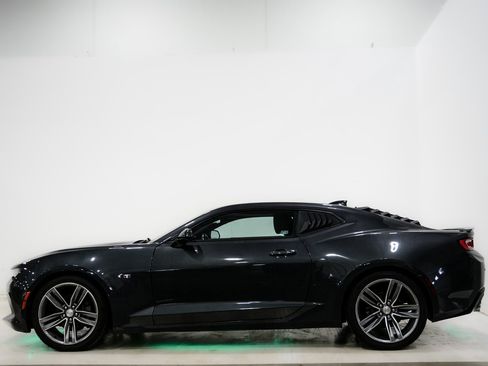 Used 2017 Chevrolet Camaro LT w/ RS Package image 5