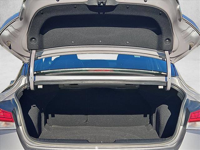 Used 2025 Hyundai Elantra SEL FWD image 6