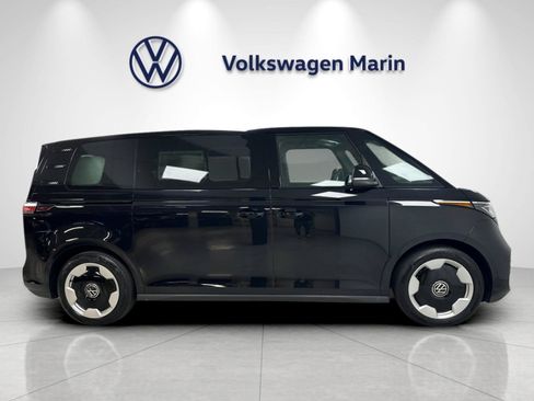New 2025 Volkswagen ID. Buzz Pro S RWD image 6