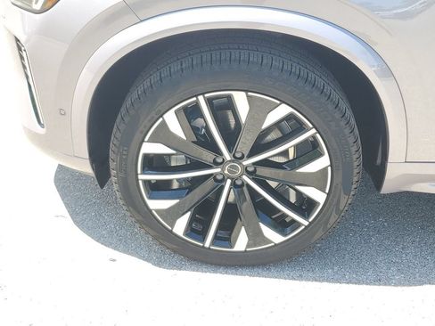 Used 2026 Volvo XC90 B6 Plus AWD/4WD image 13