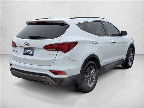 Used 2017 Hyundai Santa Fe Sport image 5