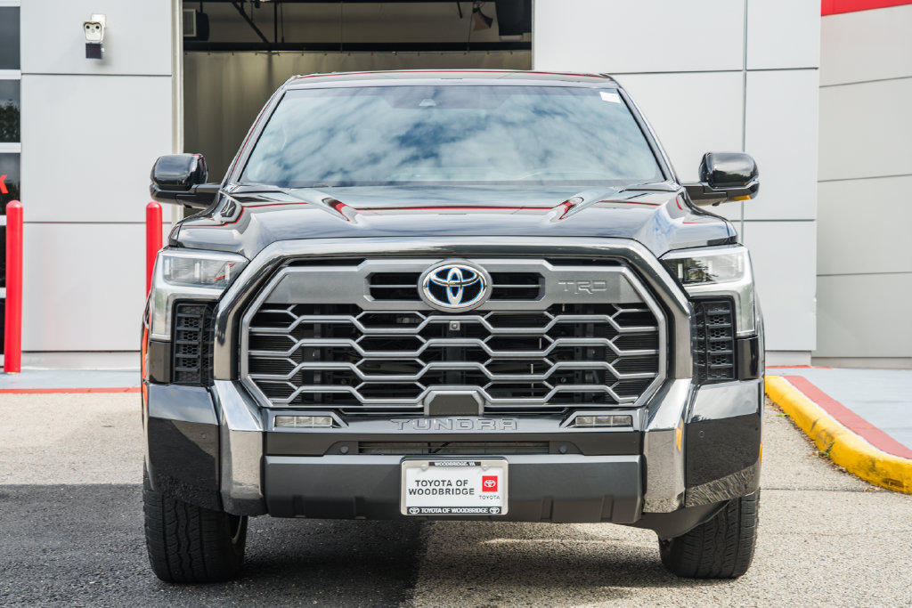 Used 2024 Toyota Tundra Platinum w/ TRD Off-Road Package AWD/4WD image 2