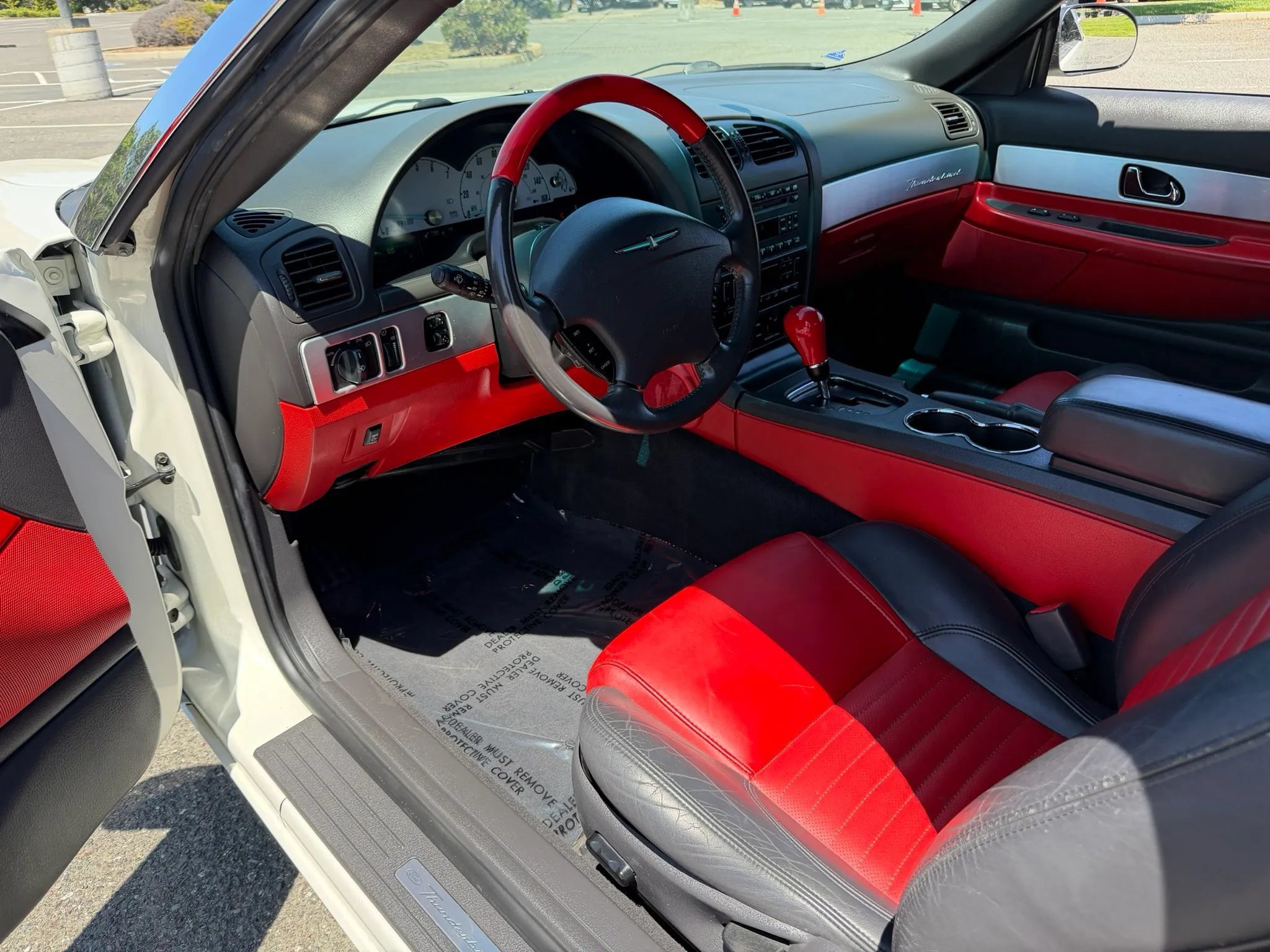 Used 2002 Ford Thunderbird RWD image 9