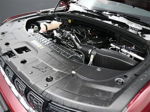 Used 2025 Jeep Grand Cherokee Limited w/ MOPAR Finishing Package image 10