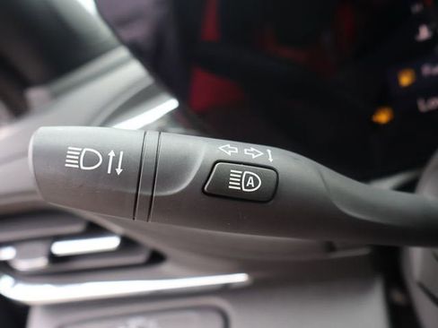 New 2026 Buick Envista Sport Touring FWD image 32