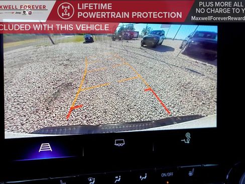 Used 2024 Chevrolet Colorado Z71 w/ Z71 Convenience Package 2 image 12