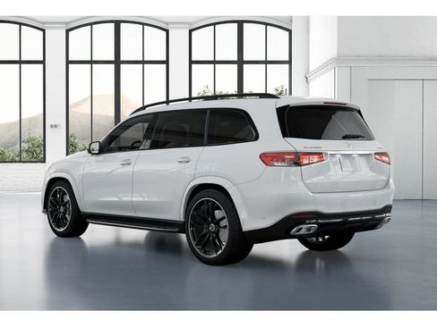 New 2026 Mercedes-Benz GLS 580 4MATIC image 29