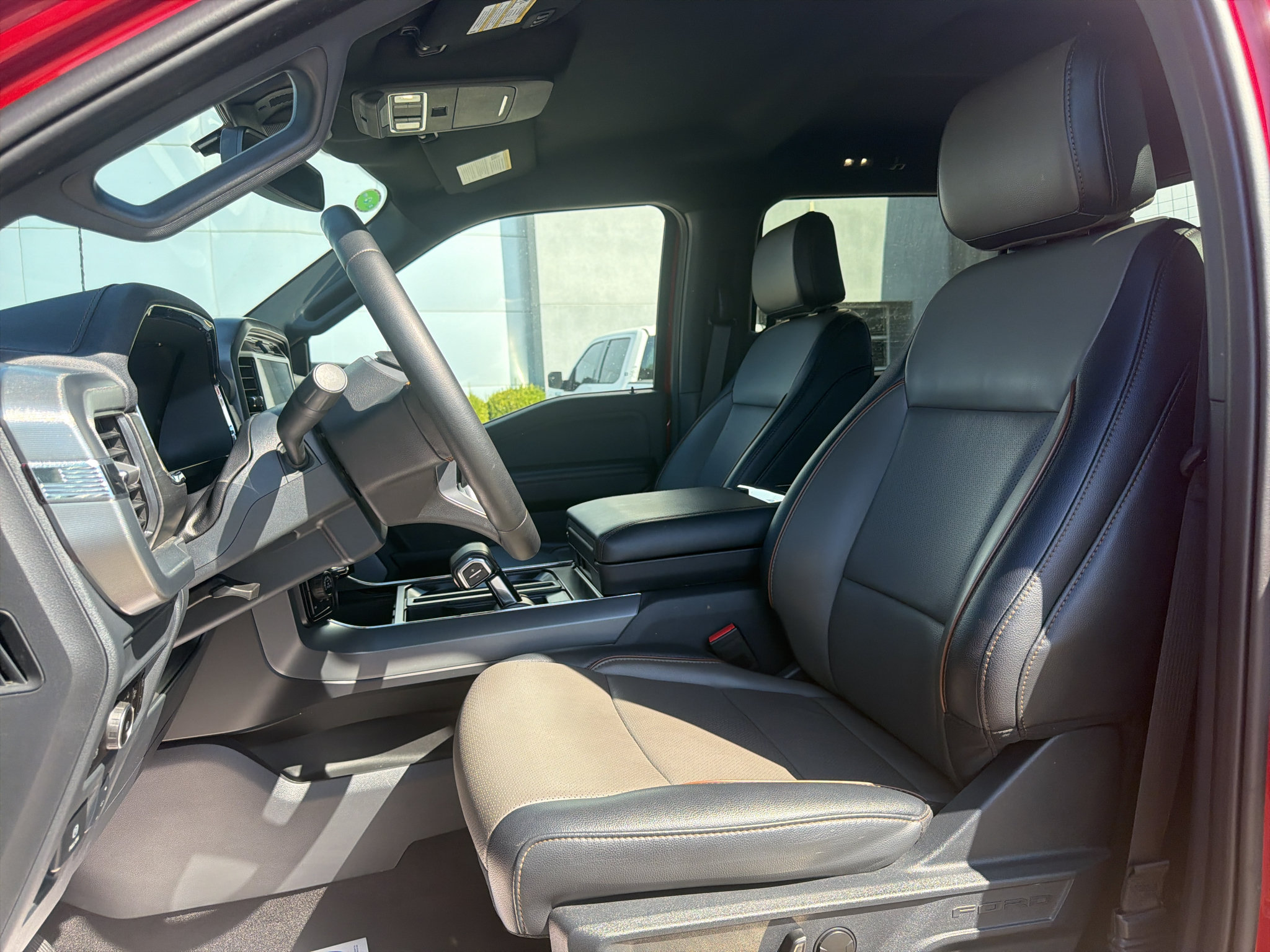 Used 2025 Ford F150 Lariat w/ Equipment Group 501A Mid AWD/4WD image 9