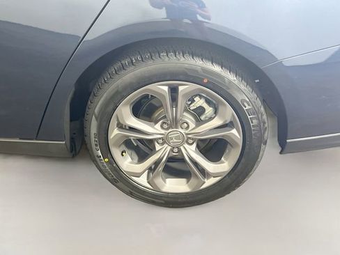 Used 2024 Honda Accord EX image 25
