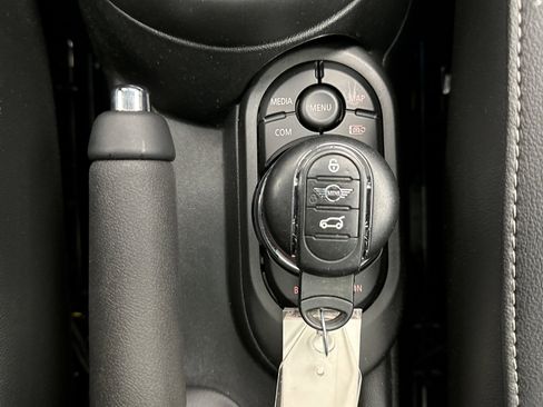 Used 2023 MINI Cooper S image 23