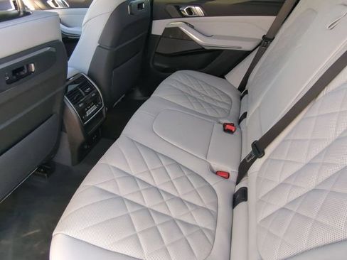 New 2026 BMW X5 xDrive40i w/ Climate Comfort Package AWD/4WD image 17