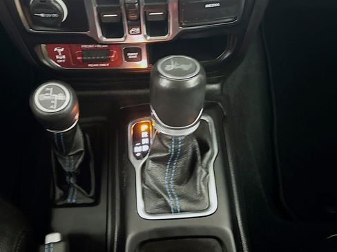 Used 2022 Jeep Wrangler Unlimited Rubicon 4xe image 24