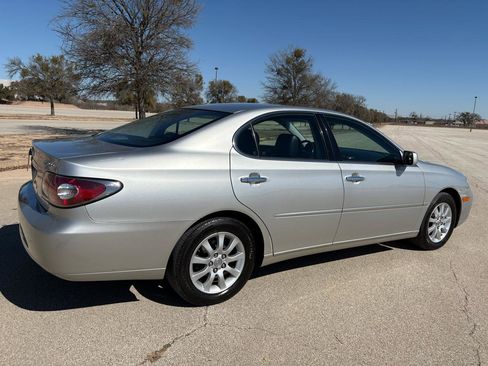Used 2004 Lexus ES 330 image 54