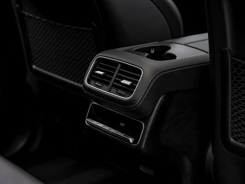 Used 2024 Mercedes-Benz GLS 63 AMG 4MATIC image 37