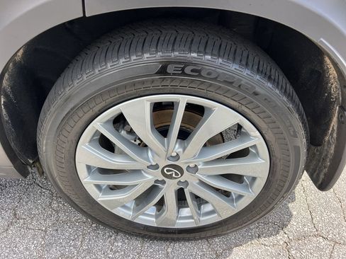 Used 2025 INFINITI QX50 Luxe AWD/4WD image 16