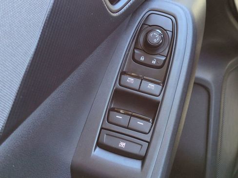 Used 2024 Subaru Crosstrek 2.0i Premium image 25