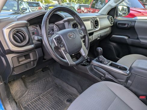 Used 2016 Toyota Tacoma SR5 image 19