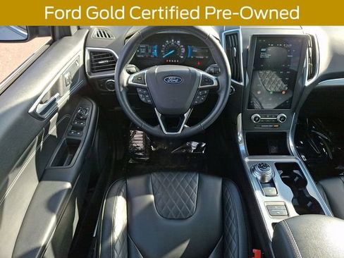 Used 2024 Ford Edge Titanium image 13