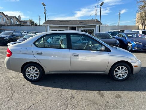 Used 2002 Toyota Prius image 4
