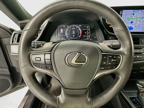 Used 2022 Lexus ES 350 w/ Premium Package FWD image 11