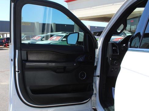 Used 2021 Ford Expedition Limited RWD image 23