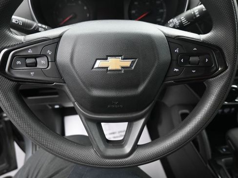 Used 2023 Chevrolet TrailBlazer LT w/ Convenience Package FWD image 16