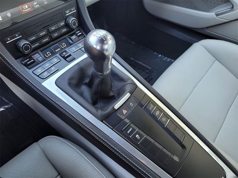 Used 2024 Porsche 718 Cayman S w/ Premium Package image 22