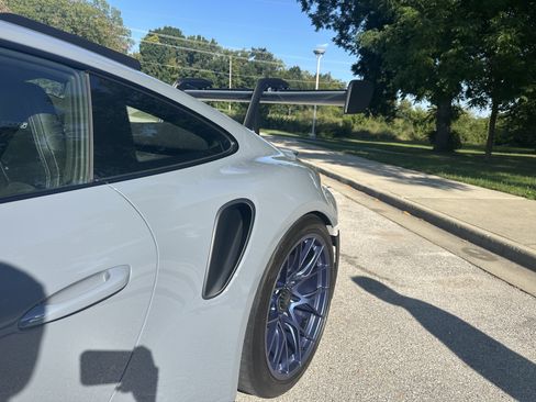 Used 2025 Porsche 911 GT3 RS RWD image 13