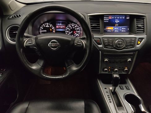 Used 2017 Nissan Pathfinder SL w/ SL Premium Package AWD/4WD image 22