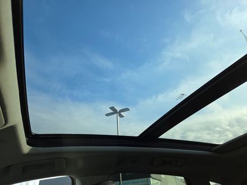 Used 2014 Cadillac SRX Luxury image 29